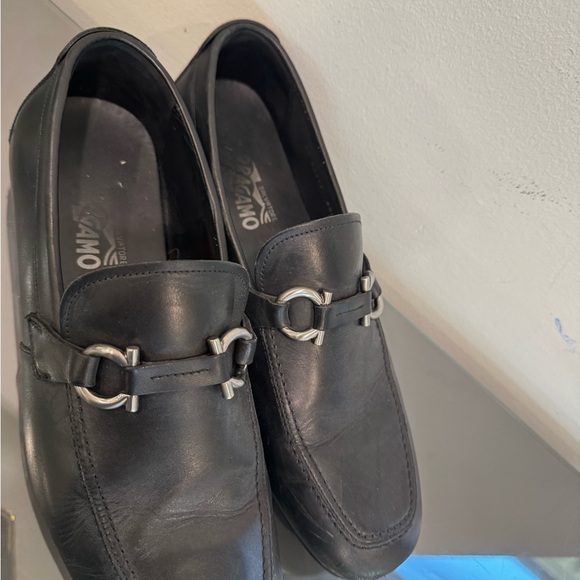 Salvatore Ferragamo Black Leather Slip-On Loafers main image 6